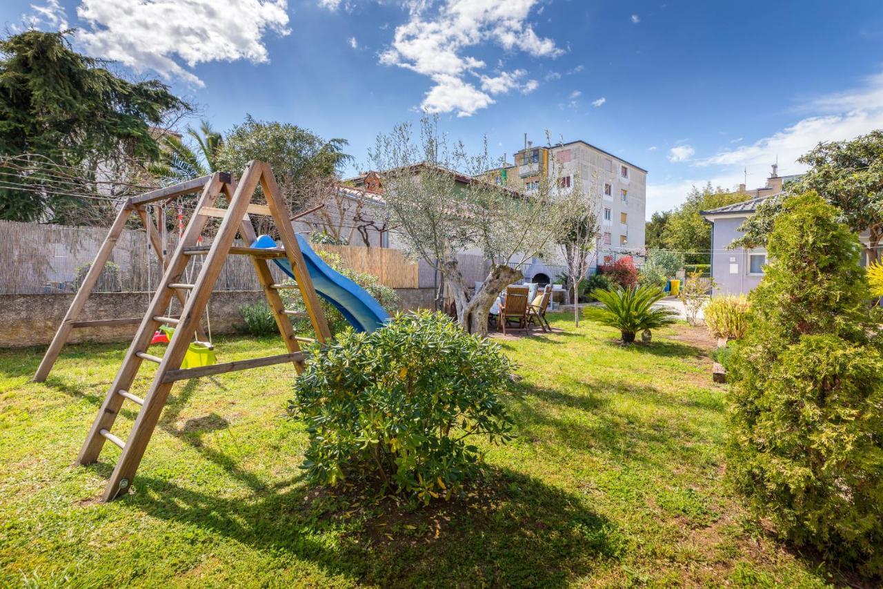 Lovely House With Garden Near City Centre Pula Exterior foto