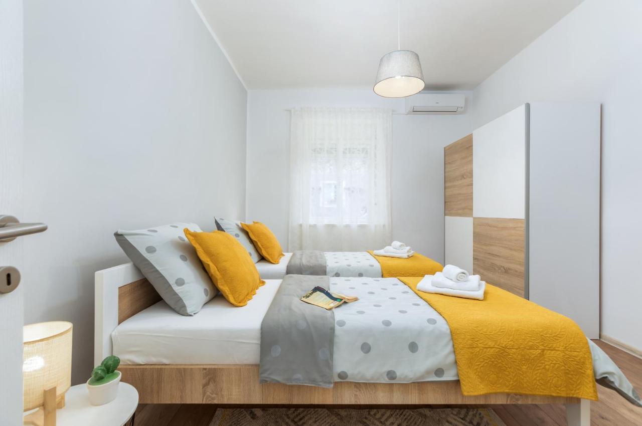 Lovely House With Garden Near City Centre Pula Exterior foto